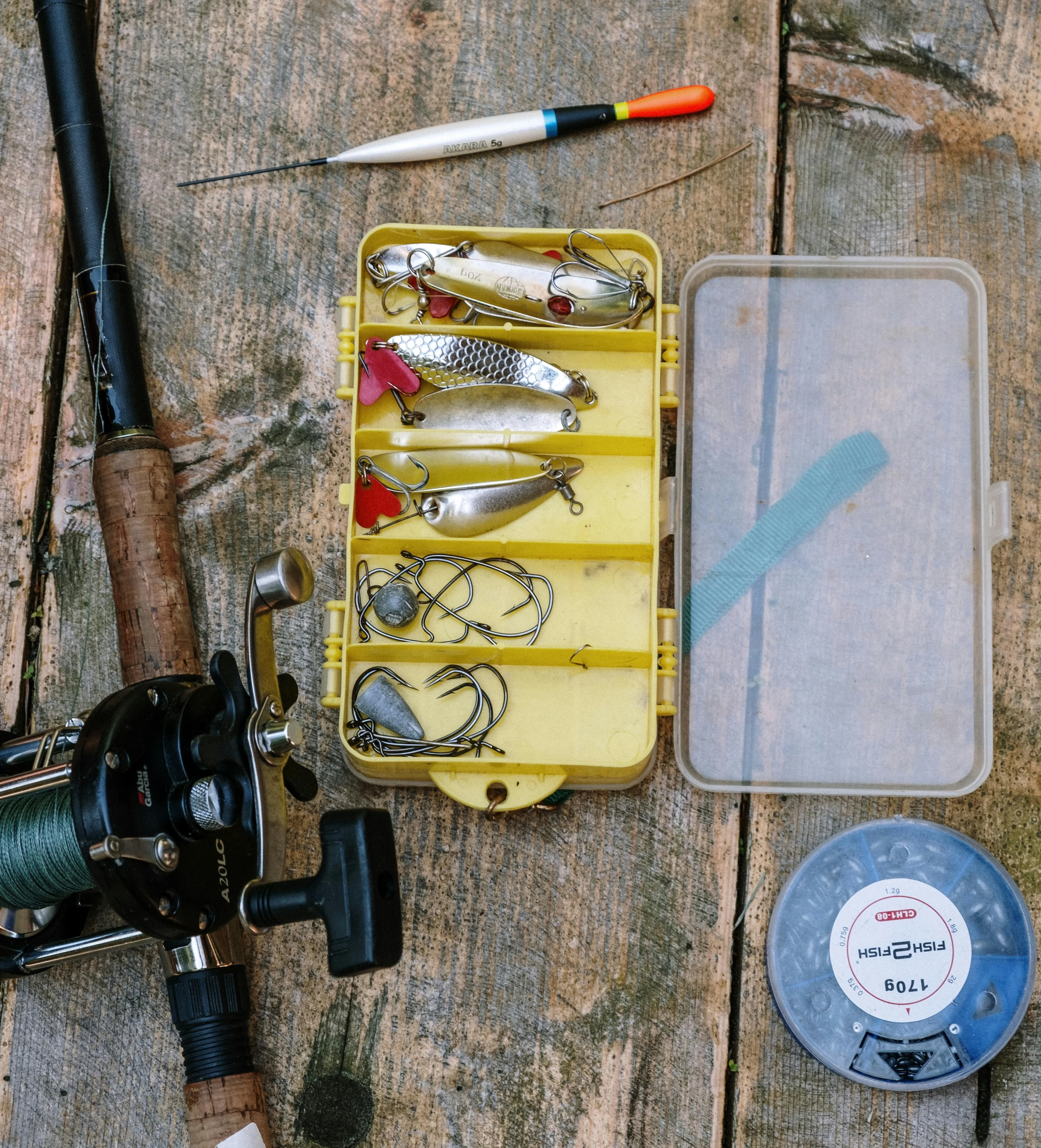 Contacto Inshore Angler 8